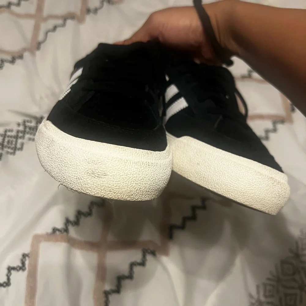 Adidas Nora Skate Shoe | size 7 1/2 - Picture 6 of 7